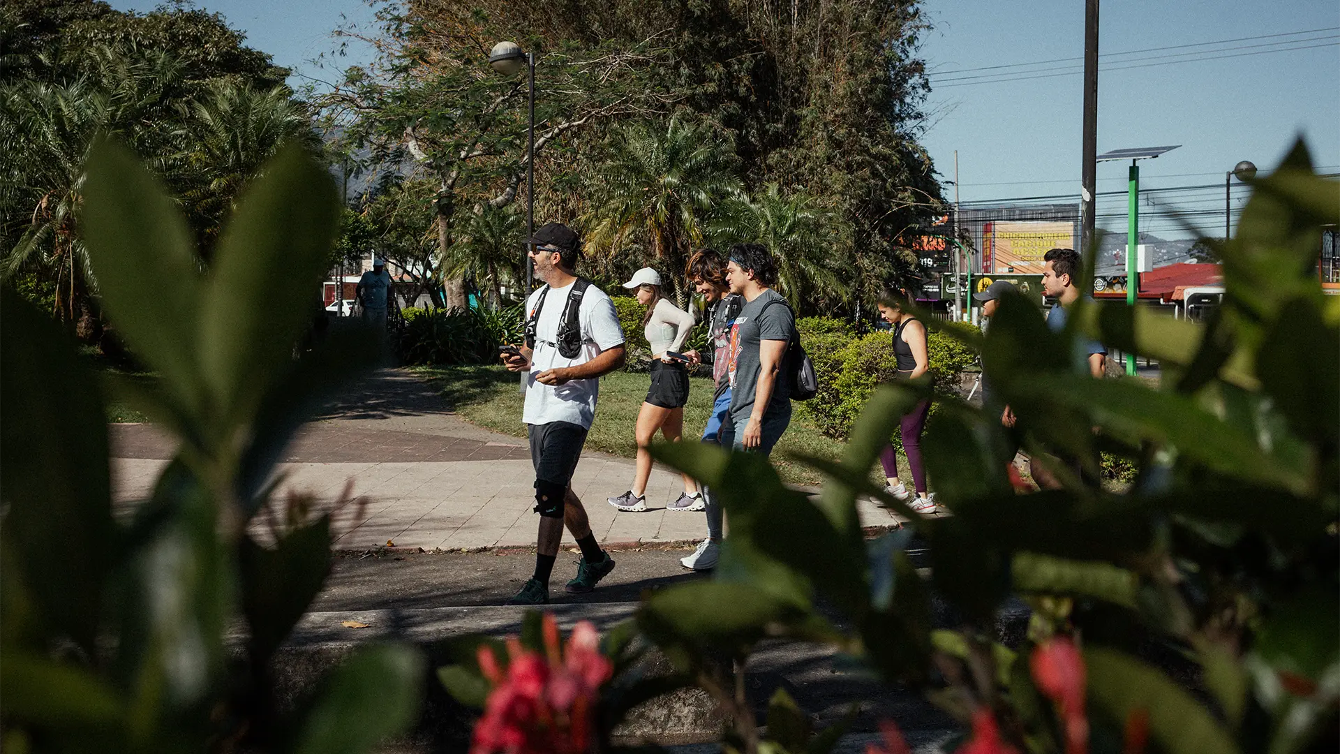 Grupo de Rise&Run corriendo en San José
